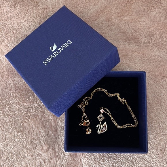 Swarovski Dazzling Swan Y Necklace - Picture 2 of 5